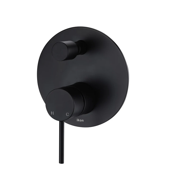 Hali Black Wall Diverter